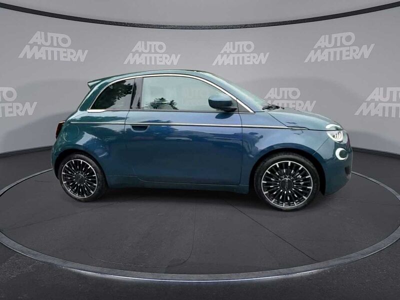 Fiat 500e La Prima 42KW Glasdach CarPlay Navi uvm.