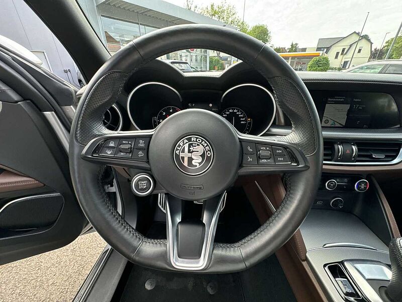 Alfa Romeo Stelvio 2,2 JTD Sprint Q4 Leder Pano