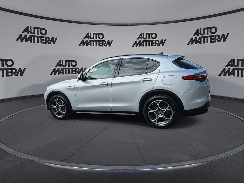 Alfa Romeo Stelvio 2,2 JTD Sprint Q4 Leder Pano