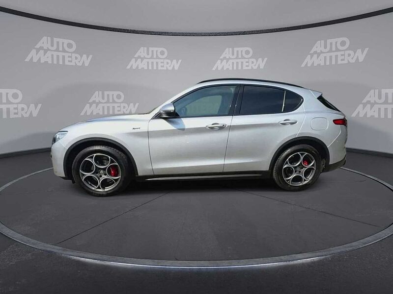 Alfa Romeo Stelvio Sprint 2,2 JTD Q4 Leder GSD PDC Navi Kamera