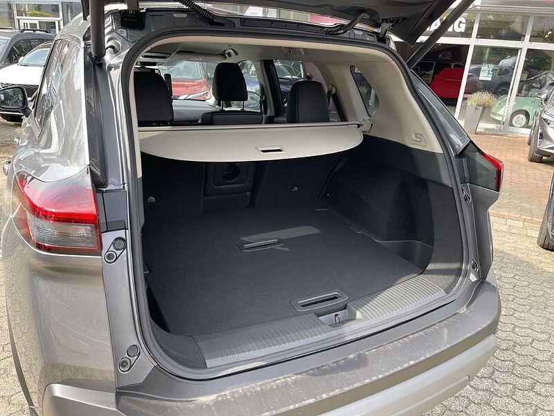 Nissan X-Trail 1.5 VC-T e-4ORCE 213 PS 4x4 N-Connecta 5 Sitze 19'