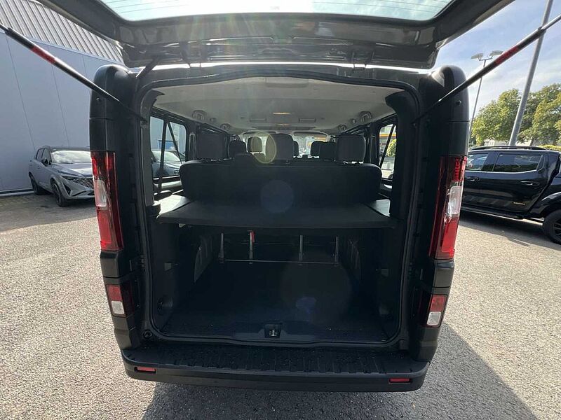 Nissan NV300 Kombi L1H1 2,7t COMFORT Klima Navi Allwetterreifen