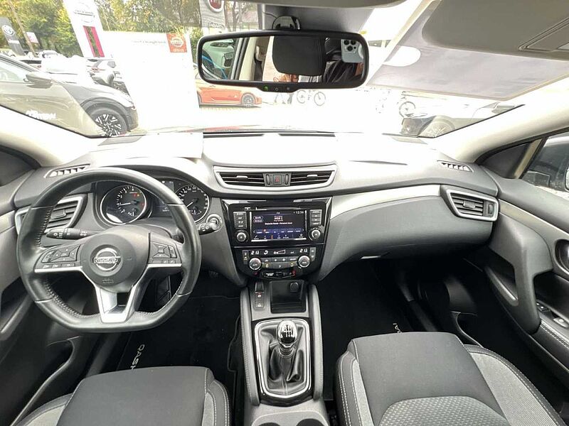 Nissan Qashqai N-Connecta AHK Klima SHZ PDC PGD LM Navi