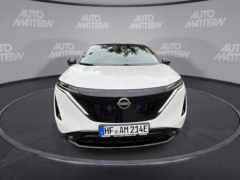 Nissan Ariya 63 kWh Panorama 20' Sitzh. 360° Navi uvm.